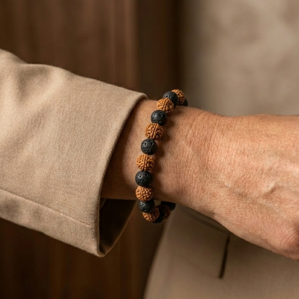Rudraksha & Lava Bracelet (5 Mukhi)